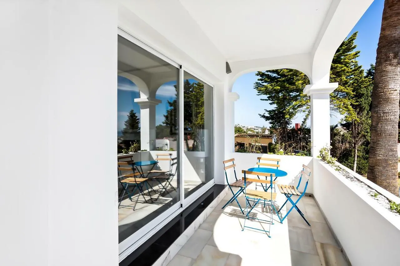 Luxury Villa Marbella With Nice Garden, Pool And Jacuzzi By Varenso Holidays